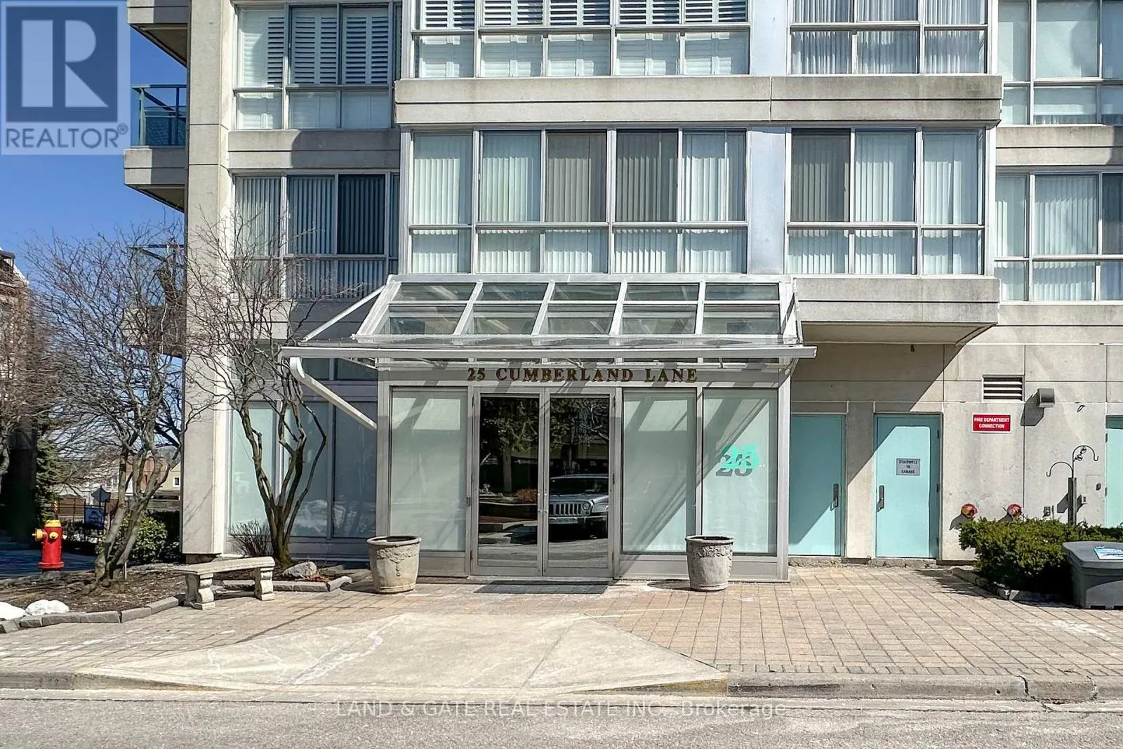 112 - 25 CUMBERLAND LANE, #112