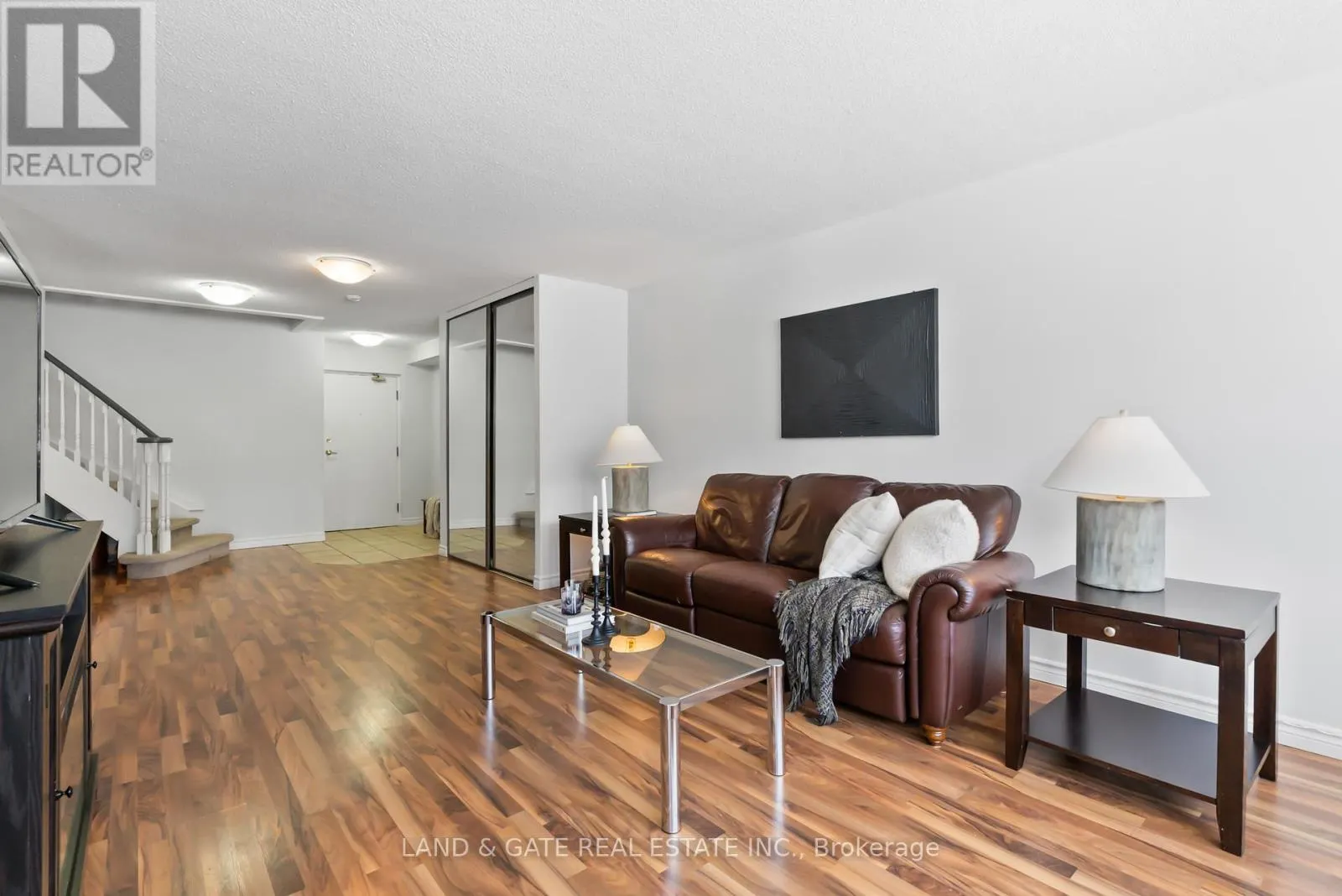 112 - 25 CUMBERLAND LANE, #112