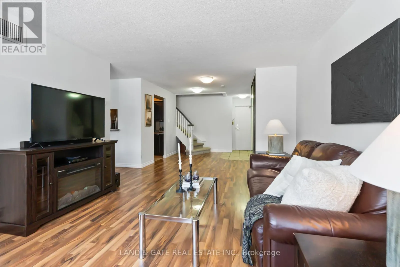 112 - 25 CUMBERLAND LANE, #112