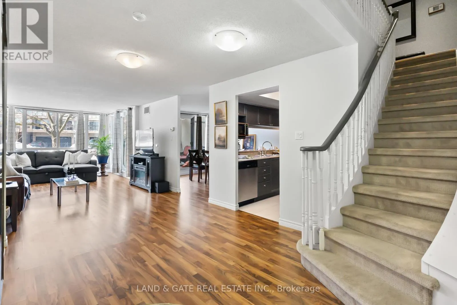 112 - 25 CUMBERLAND LANE, #112