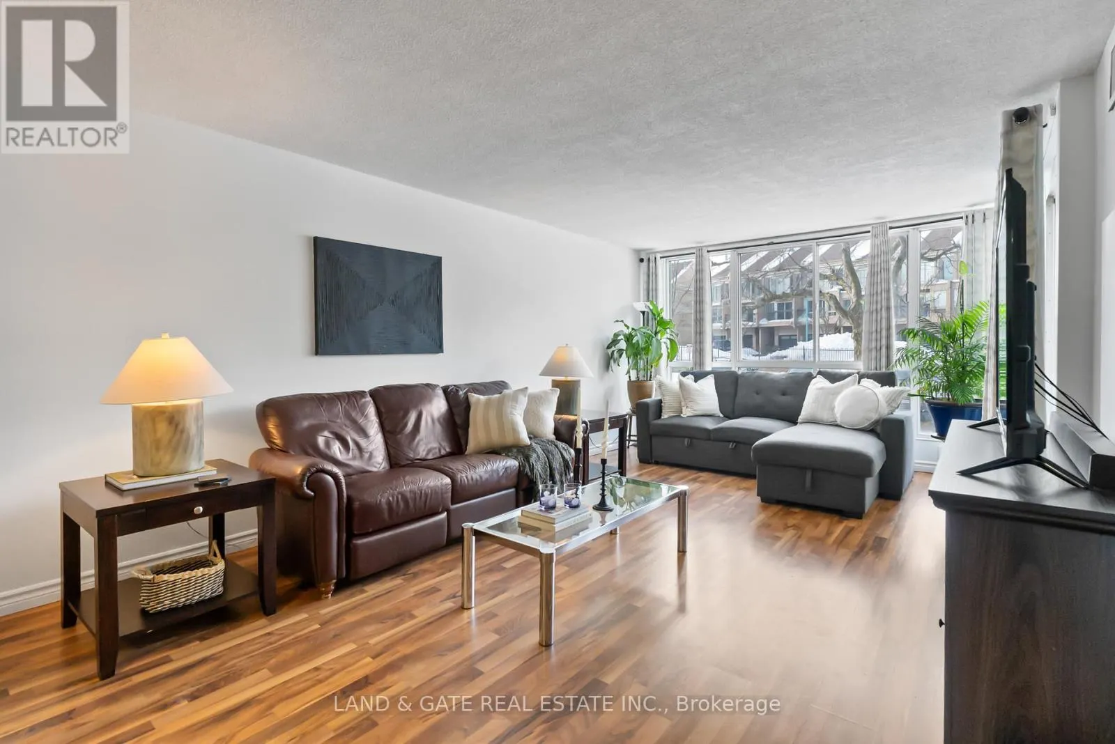 112 - 25 CUMBERLAND LANE, #112