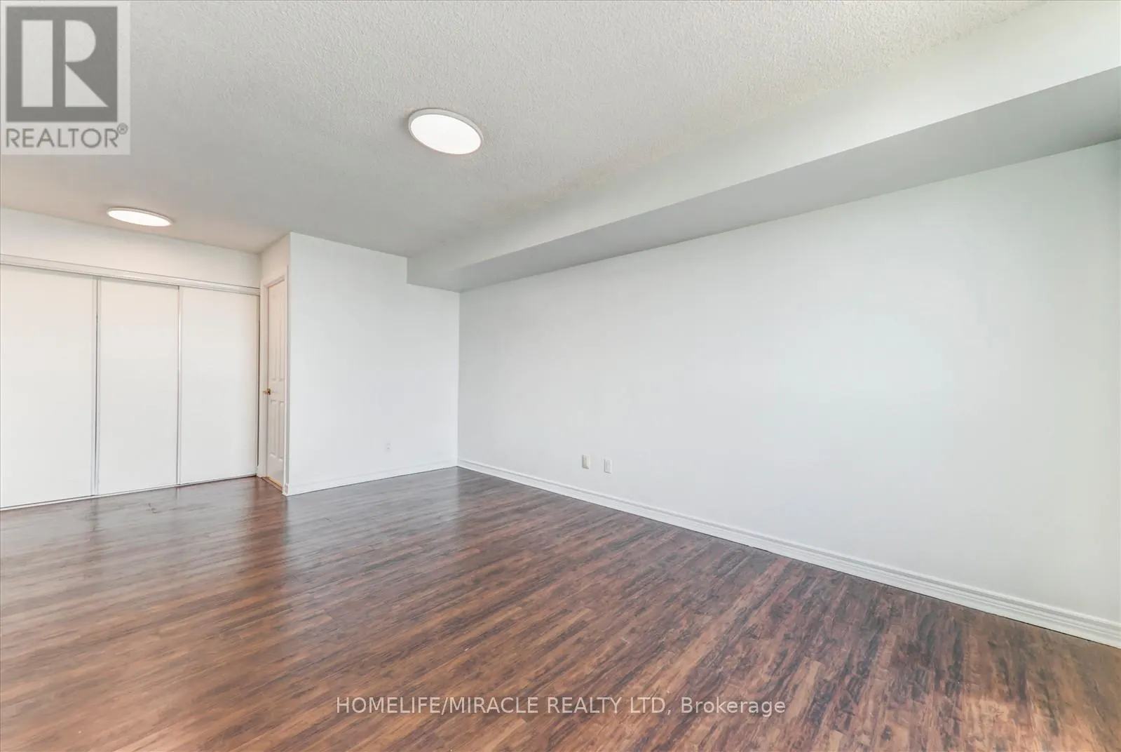 3521 - 68 CORPORATE DRIVE