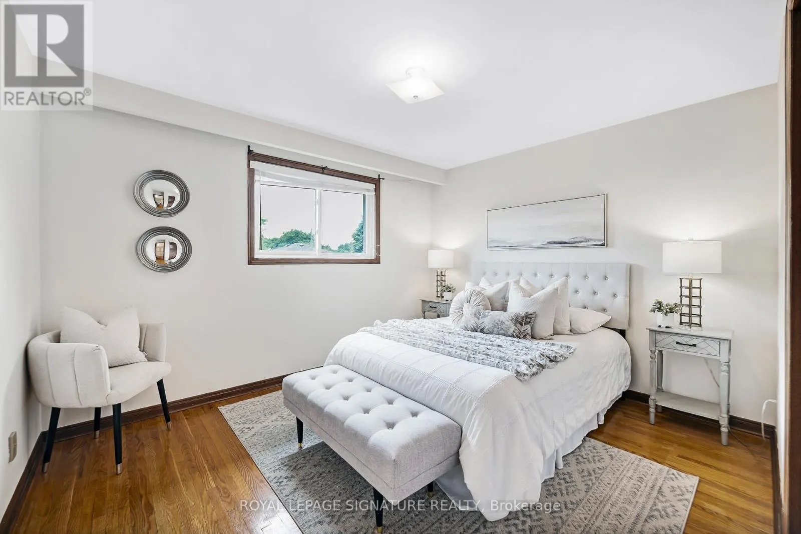 28 GREENDOWNS DRIVE