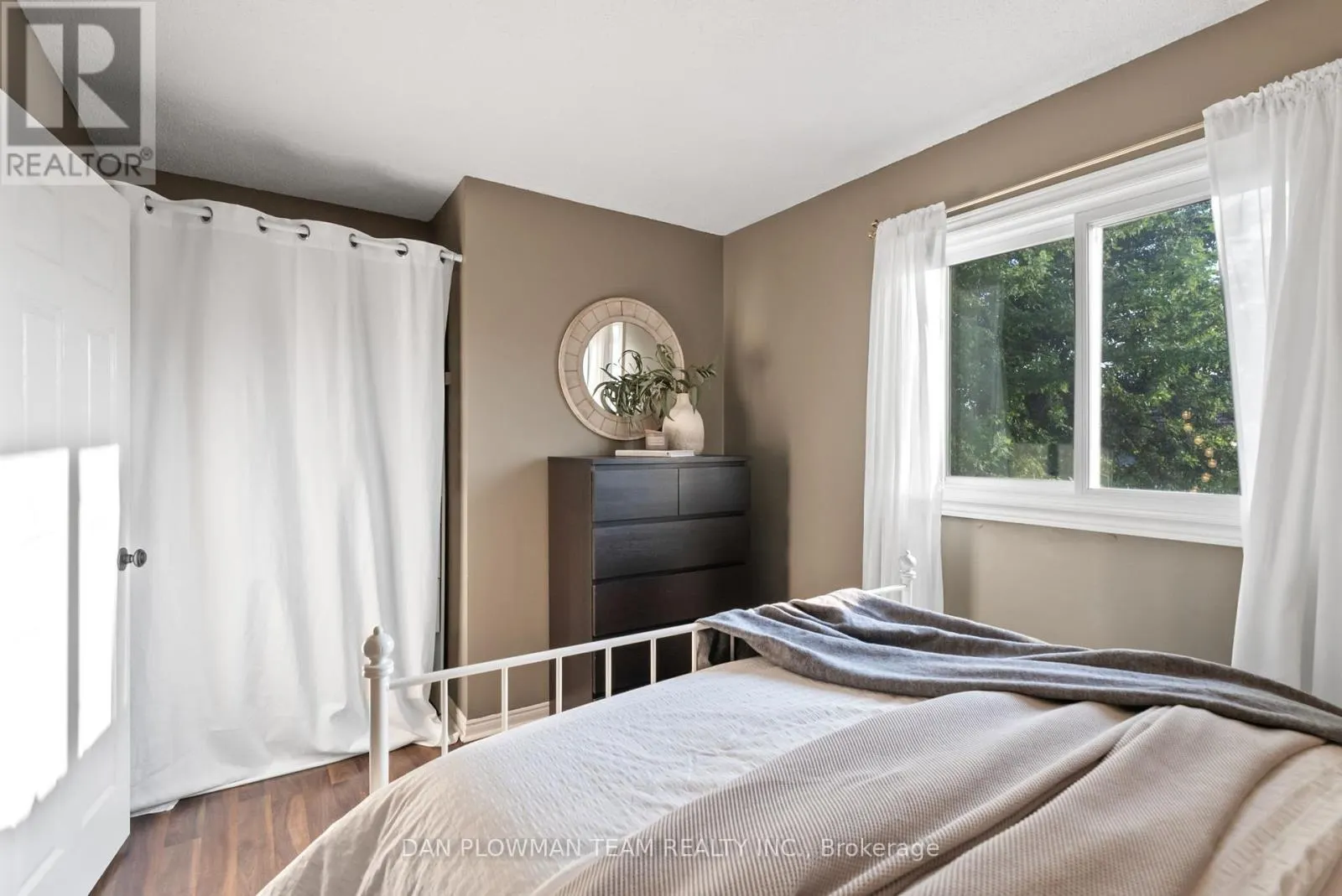 22 ELMEROY COURT