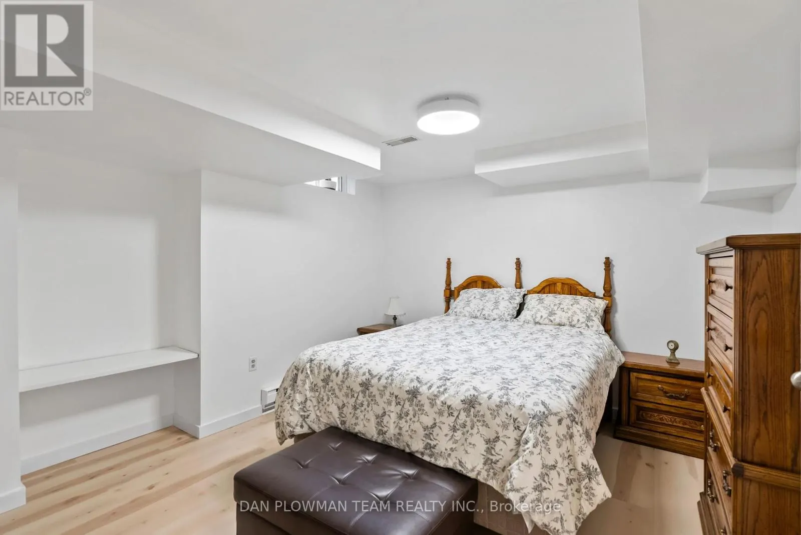 22 ELMEROY COURT