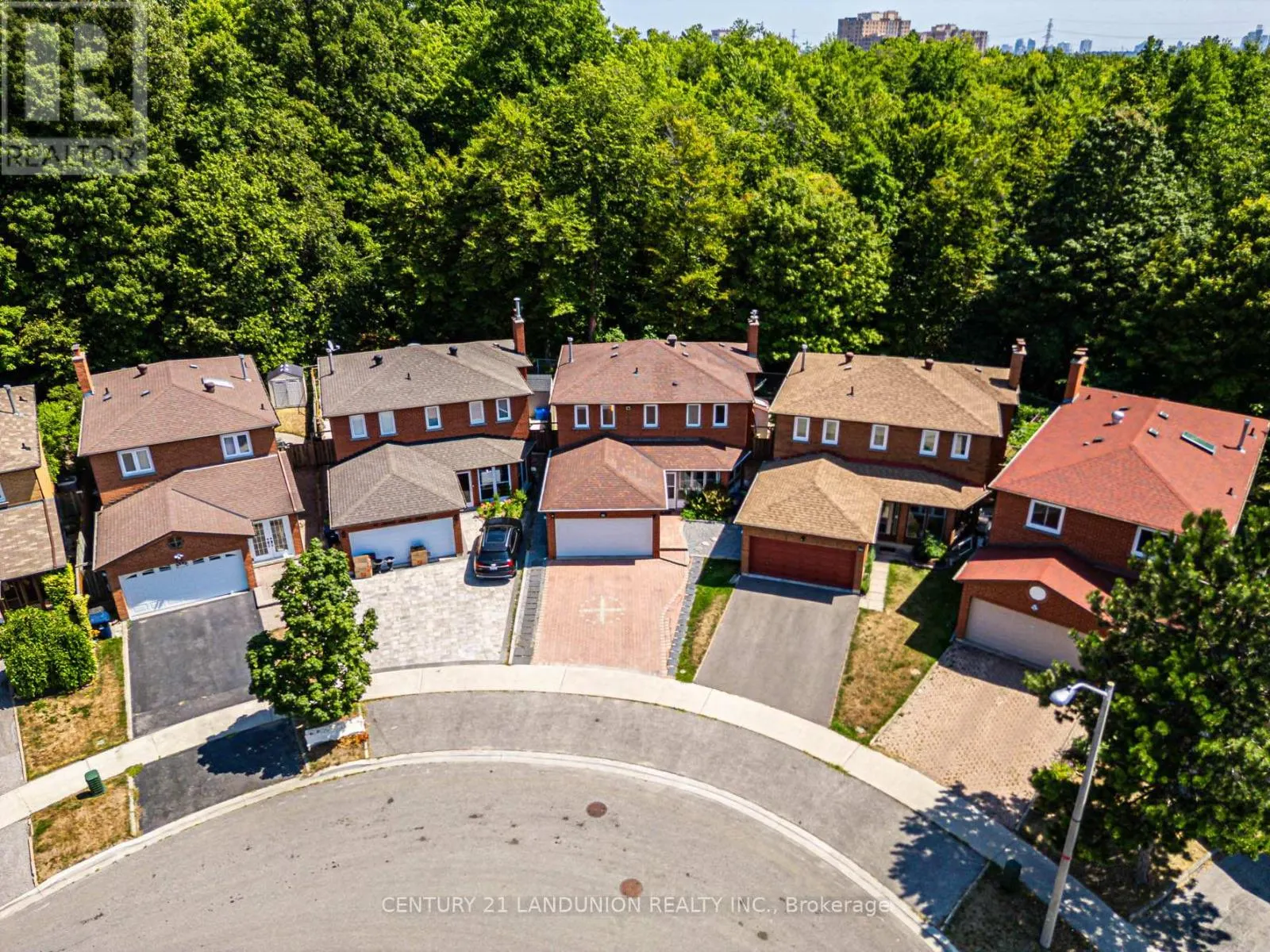 12B BURNT BARK DRIVE