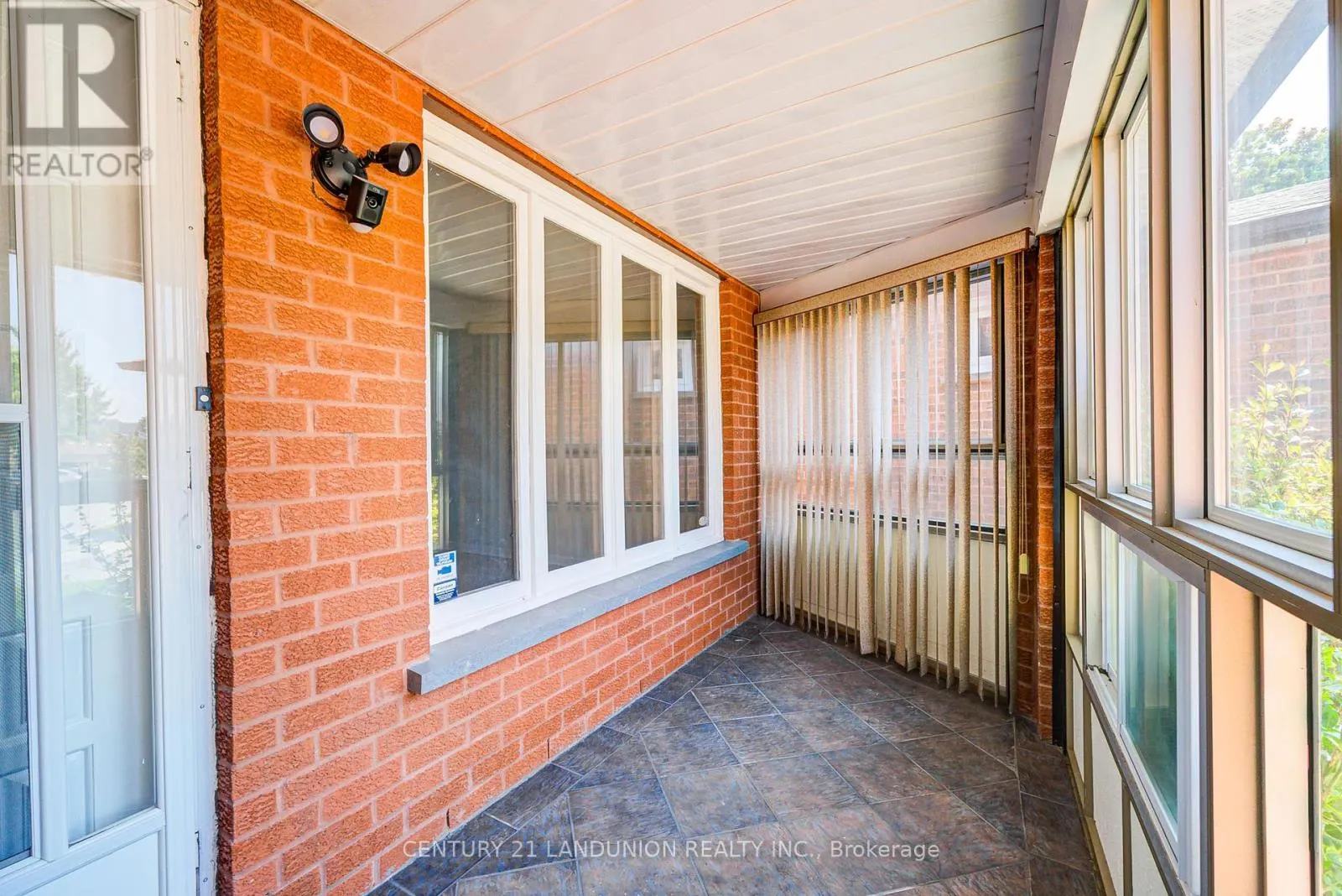 12B BURNT BARK DRIVE