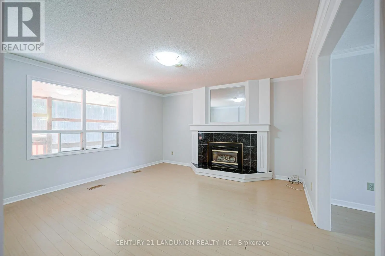 12B BURNT BARK DRIVE