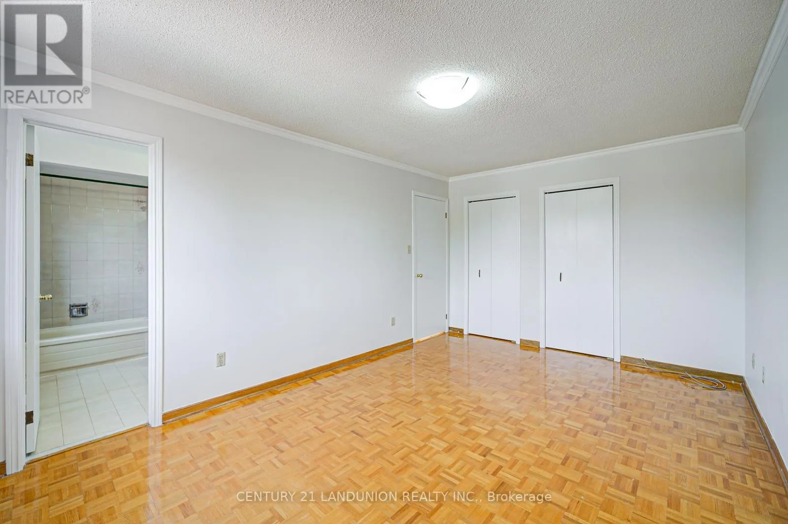 12B BURNT BARK DRIVE