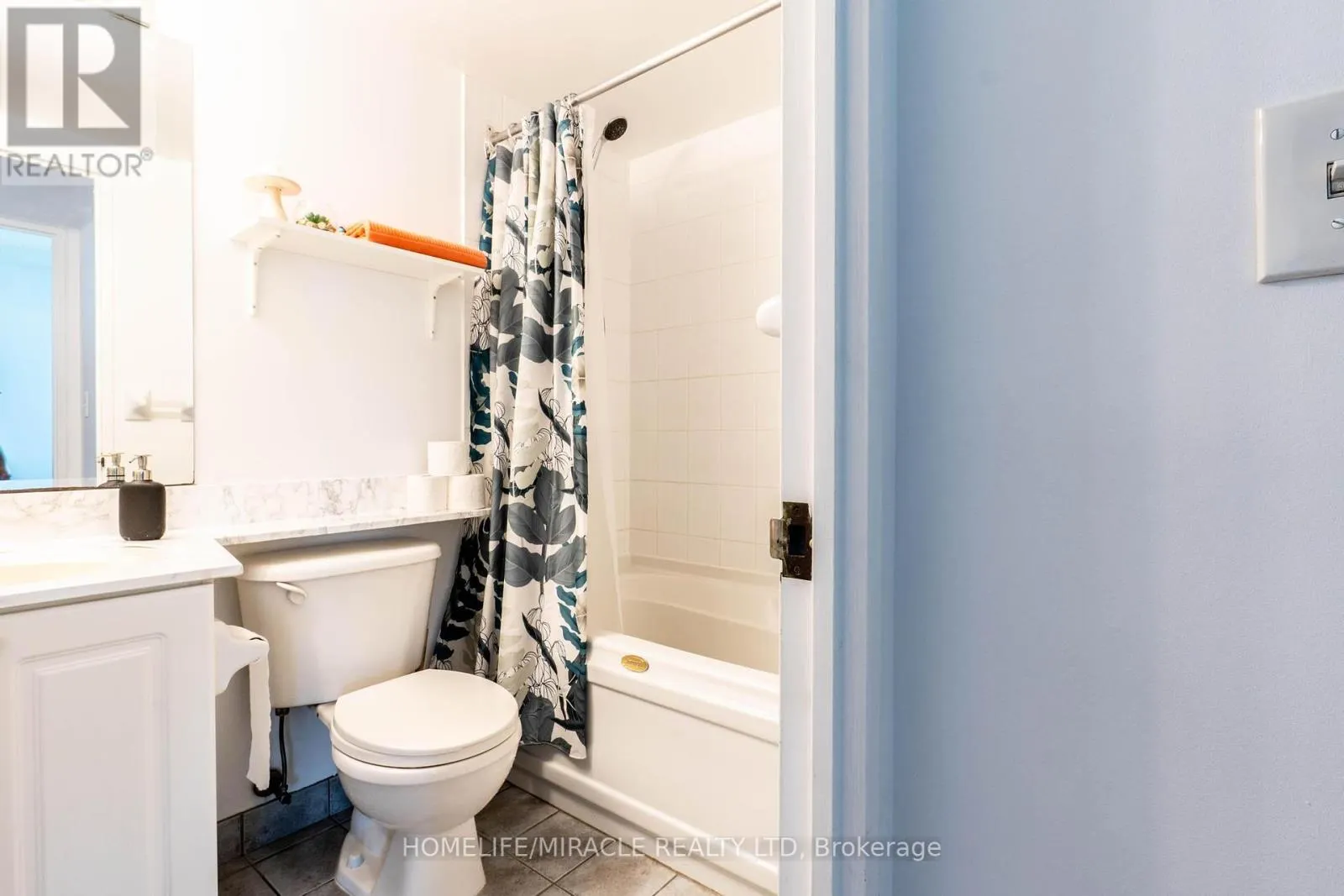1506 - 1 LEE CENTRE DRIVE