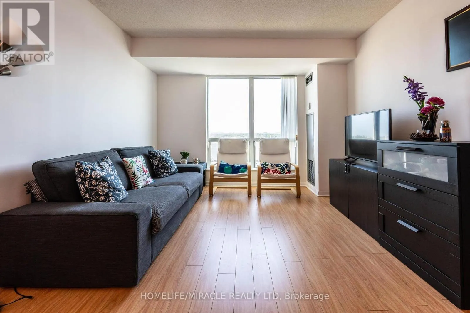 1506 - 1 LEE CENTRE DRIVE