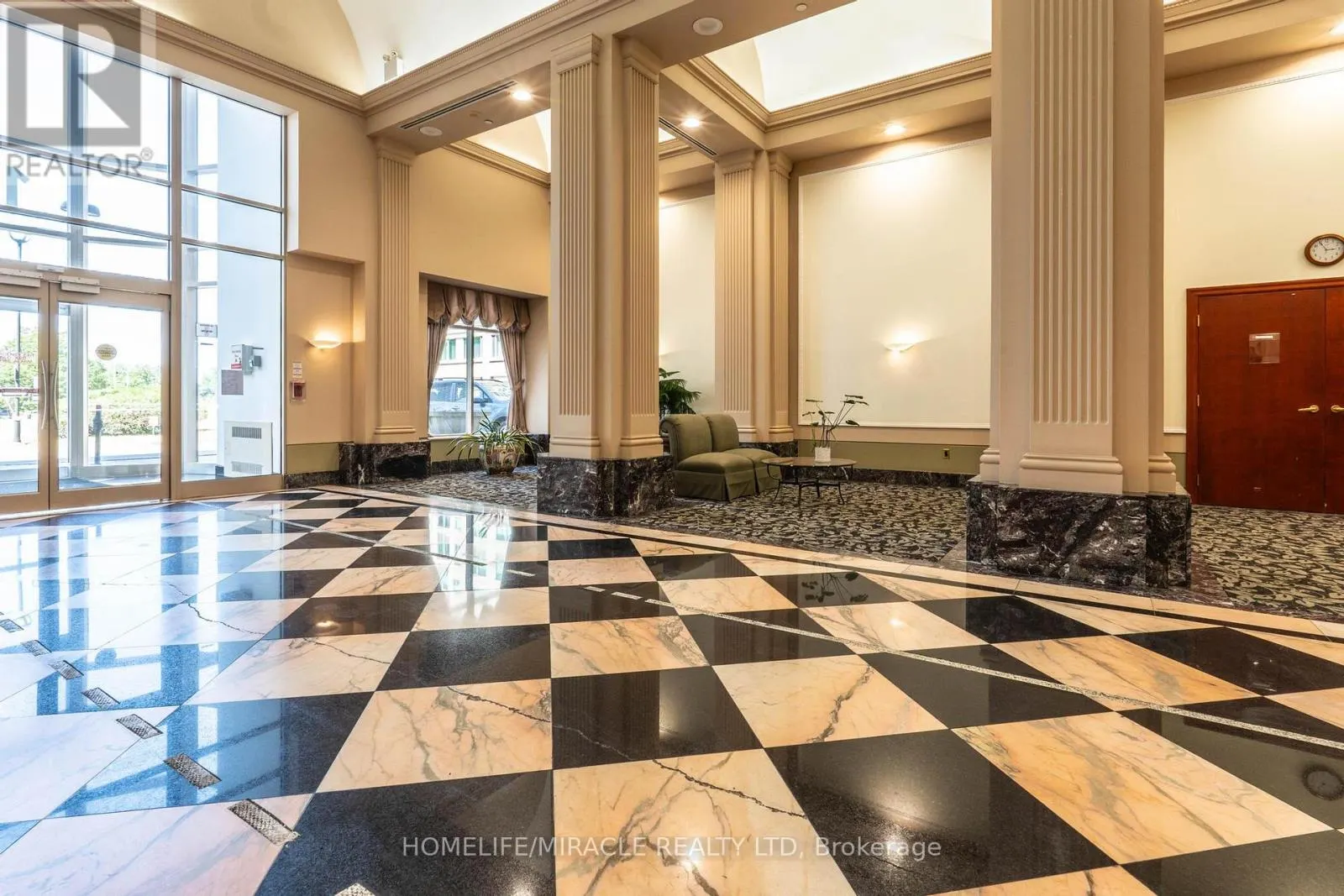 1506 - 1 LEE CENTRE DRIVE