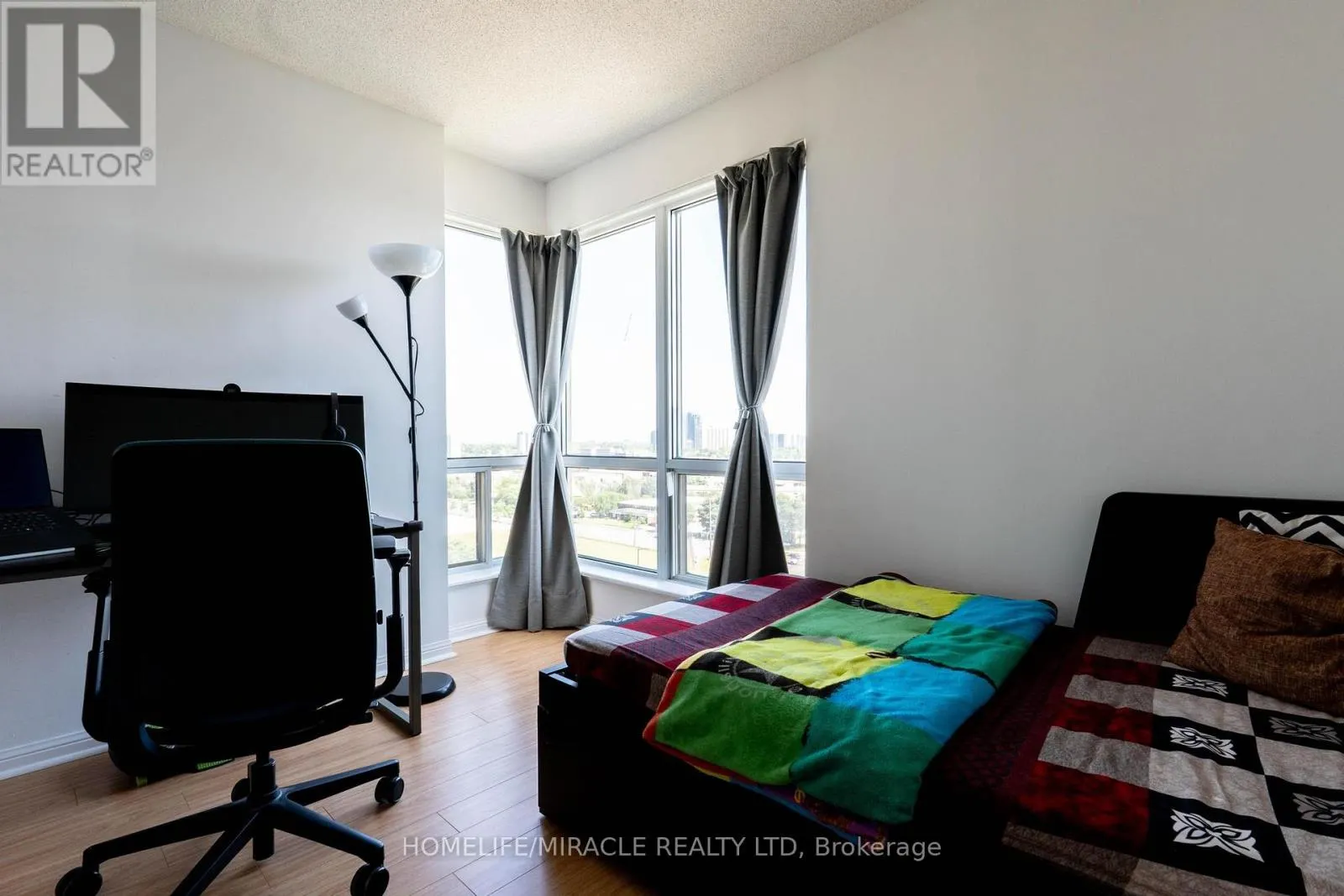1506 - 1 LEE CENTRE DRIVE