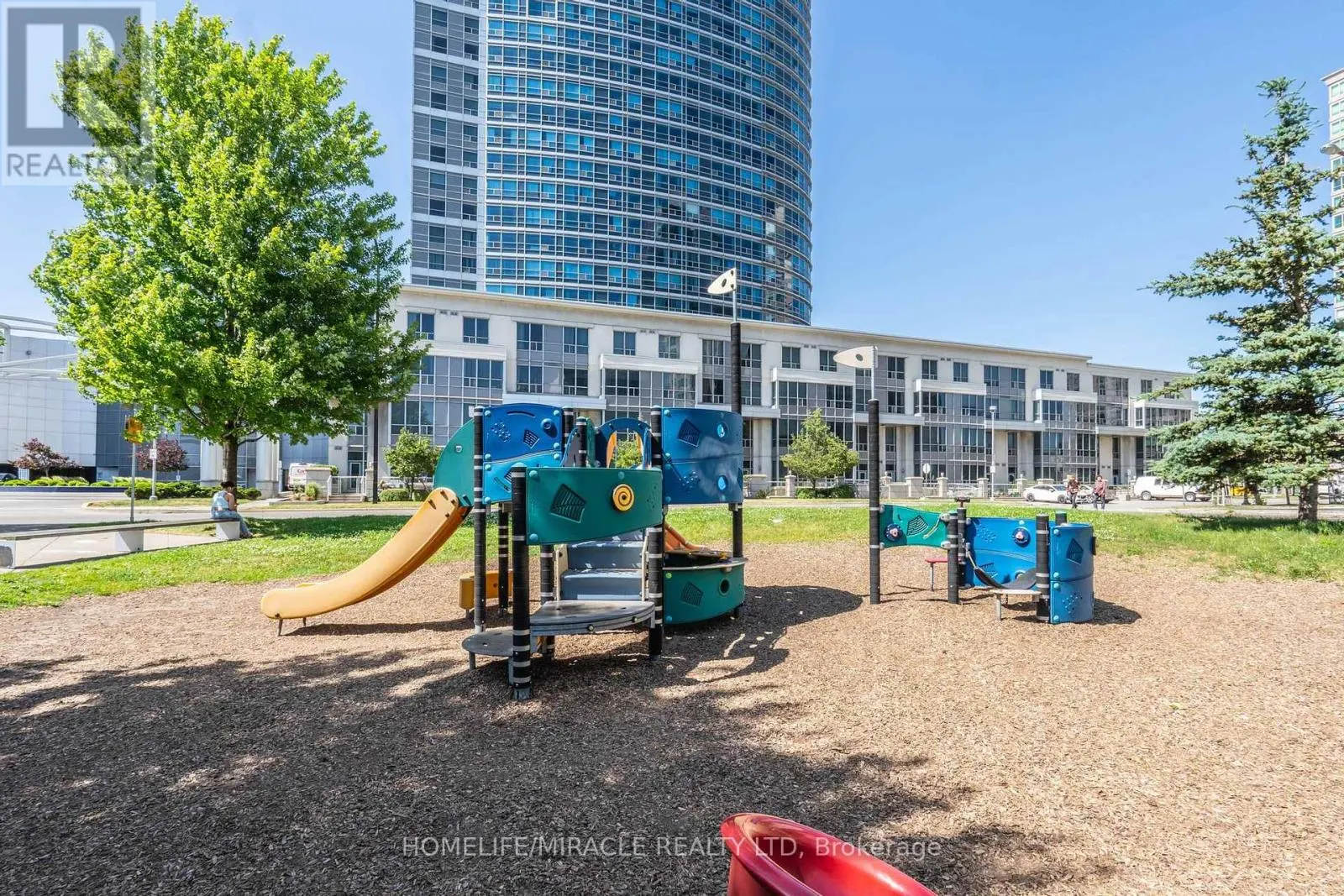 1506 - 1 LEE CENTRE DRIVE