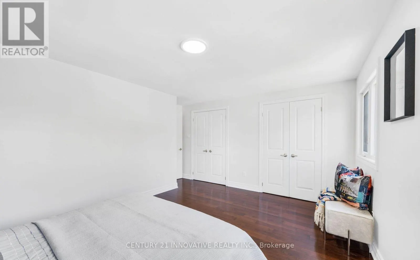17 CHOPIN COURT