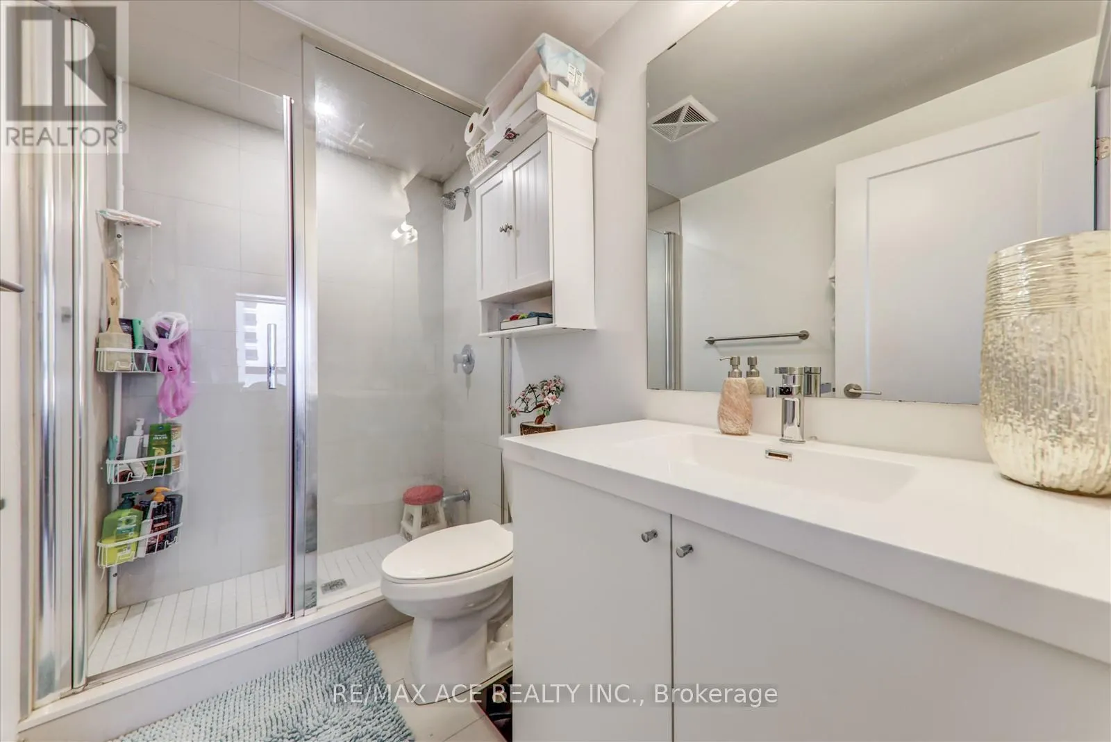 914 - 2550 SIMCOE STREET N
