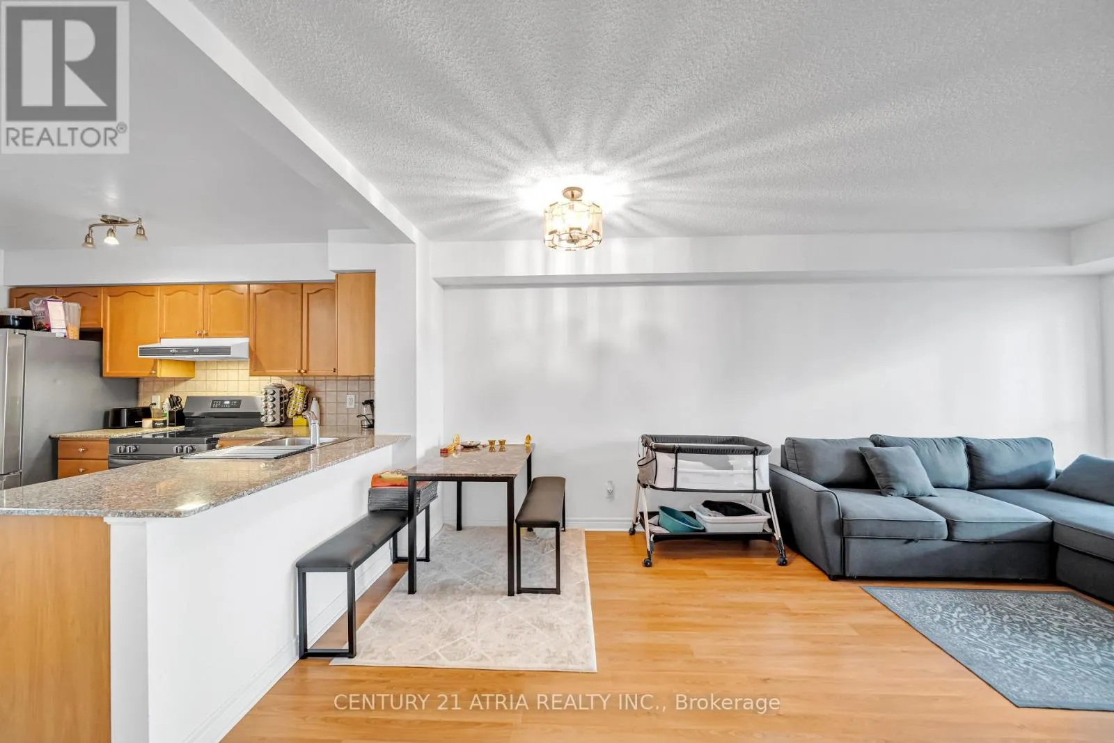 2804 - 83 BOROUGH DRIVE