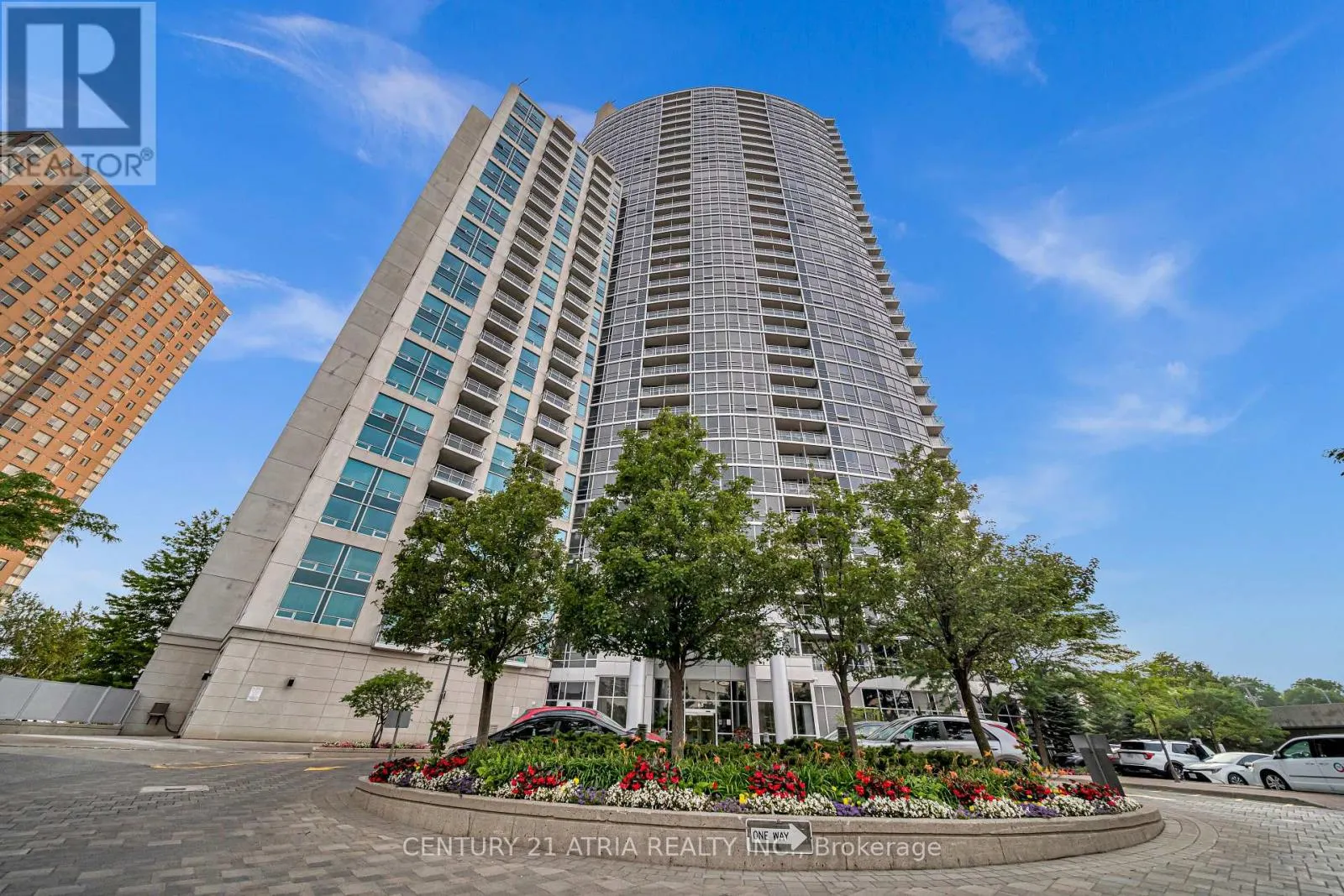 2804 - 83 BOROUGH DRIVE