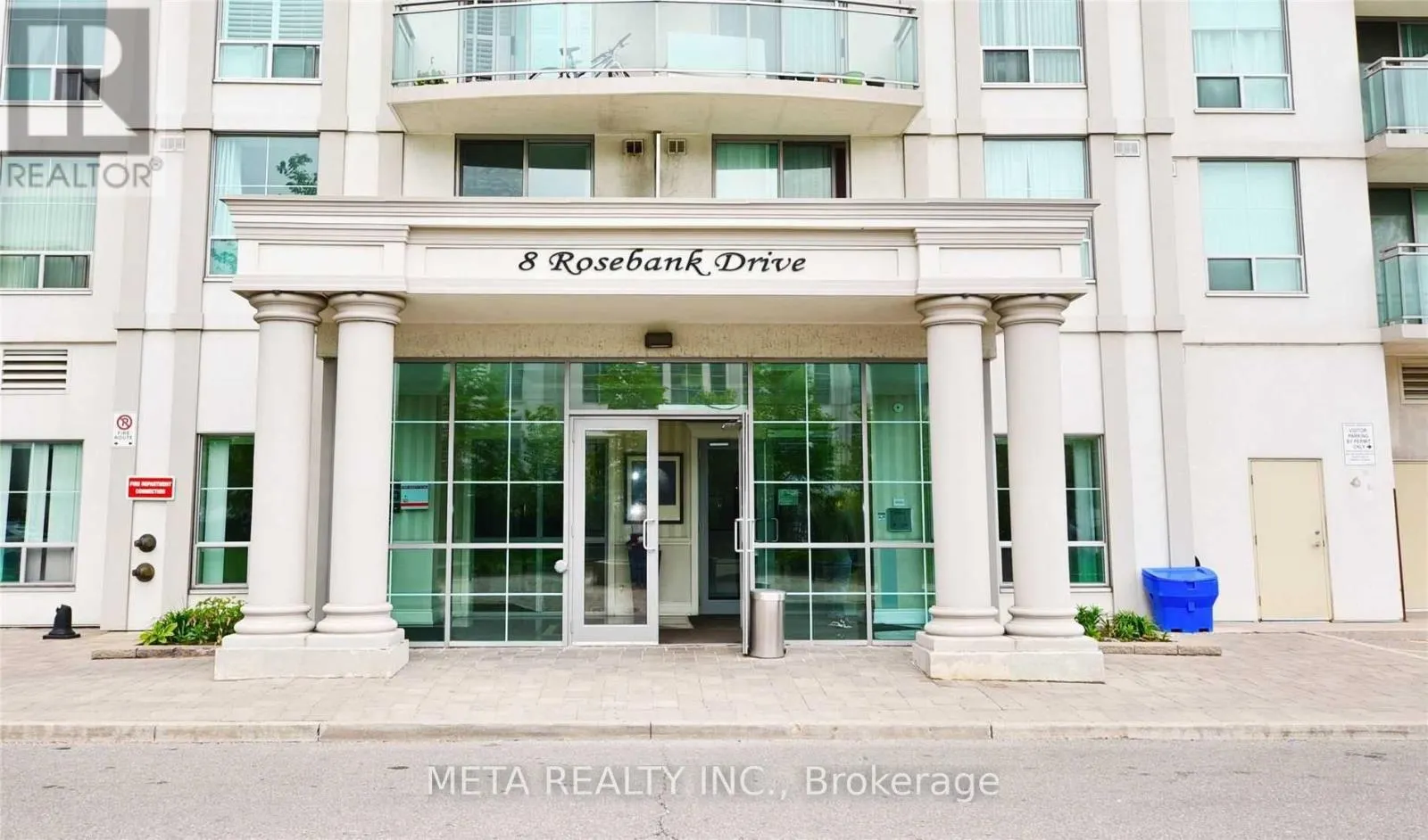5L - 8 ROSEBANK DRIVE