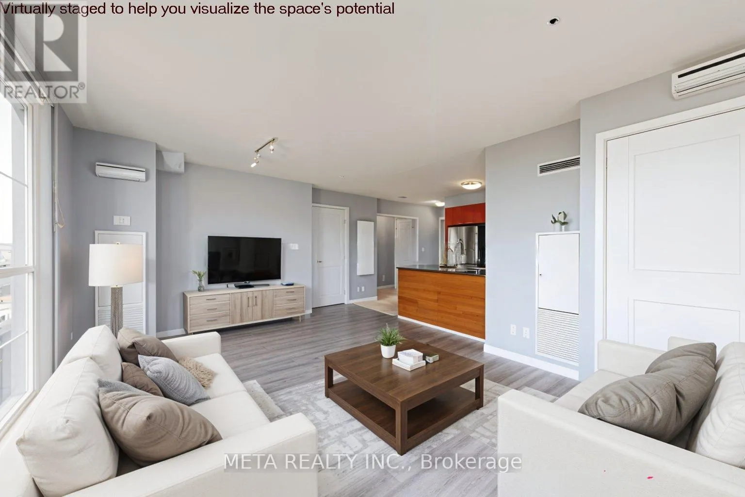5L - 8 ROSEBANK DRIVE