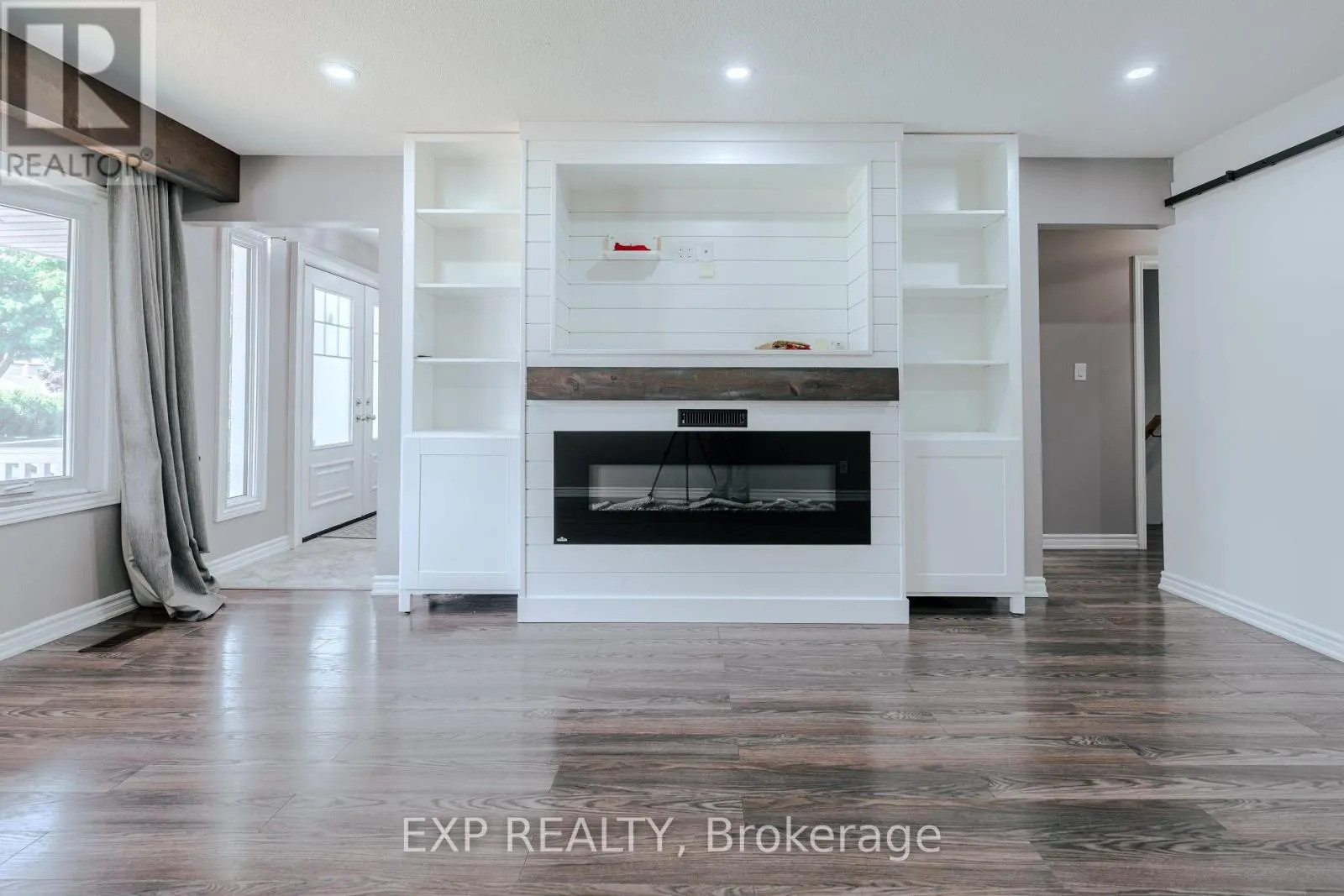39 SENECA AVENUE