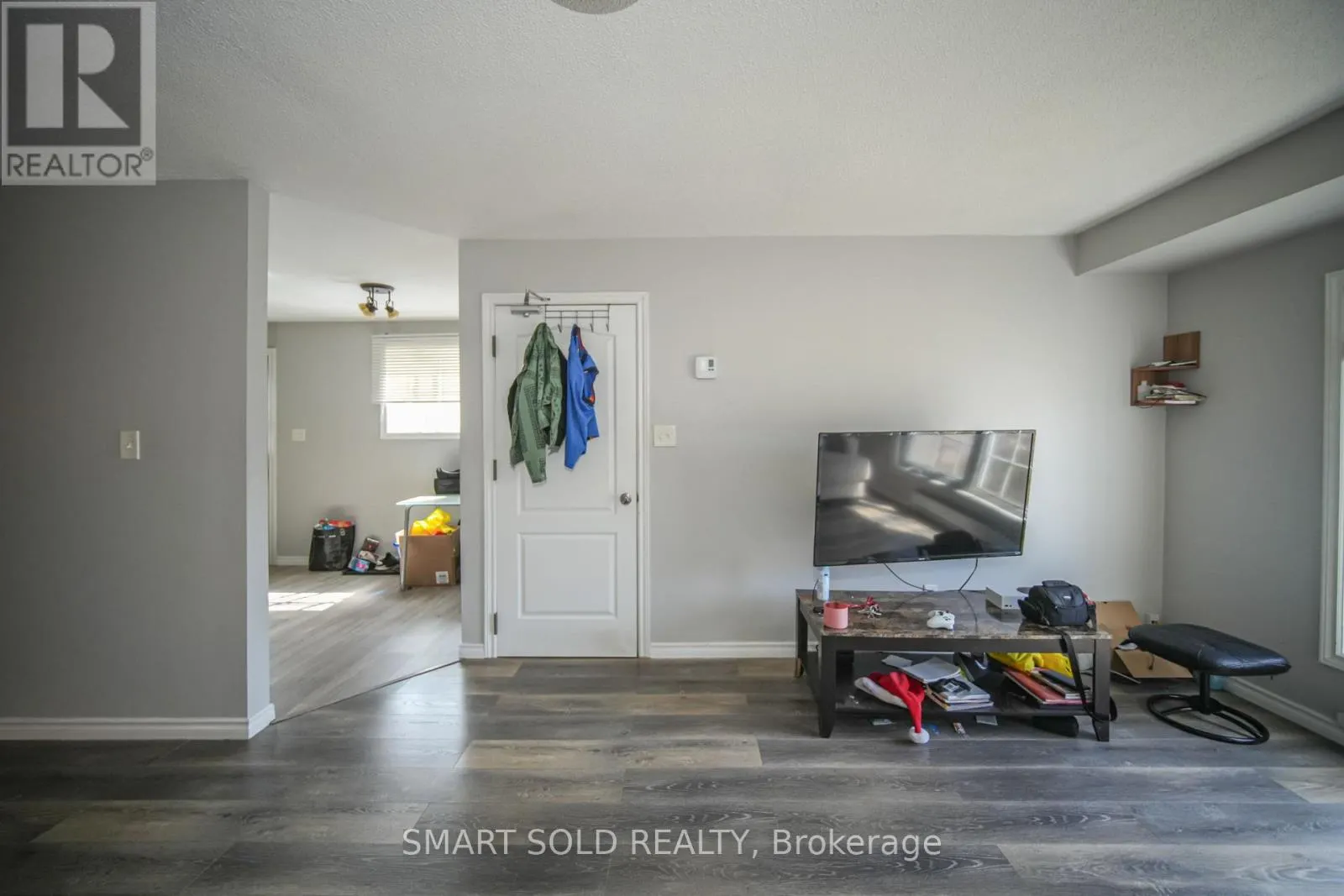 1179 SIMCOE STREET S