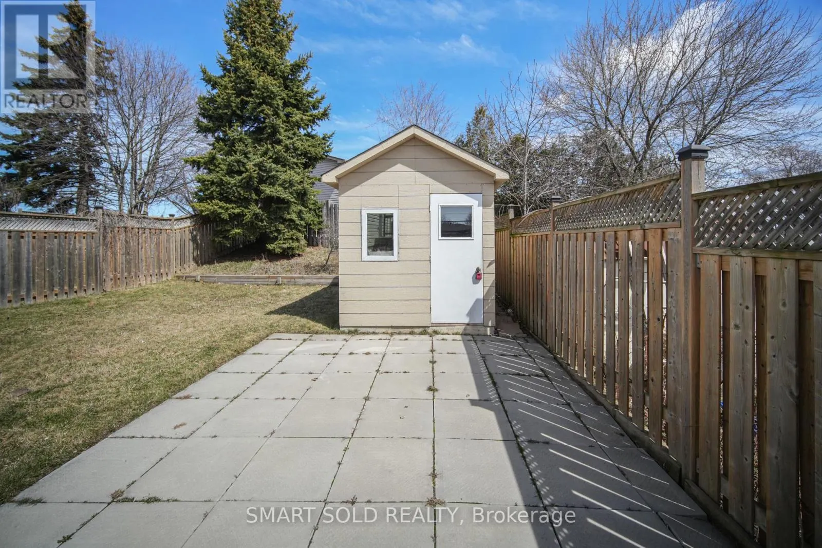 1179 SIMCOE STREET S