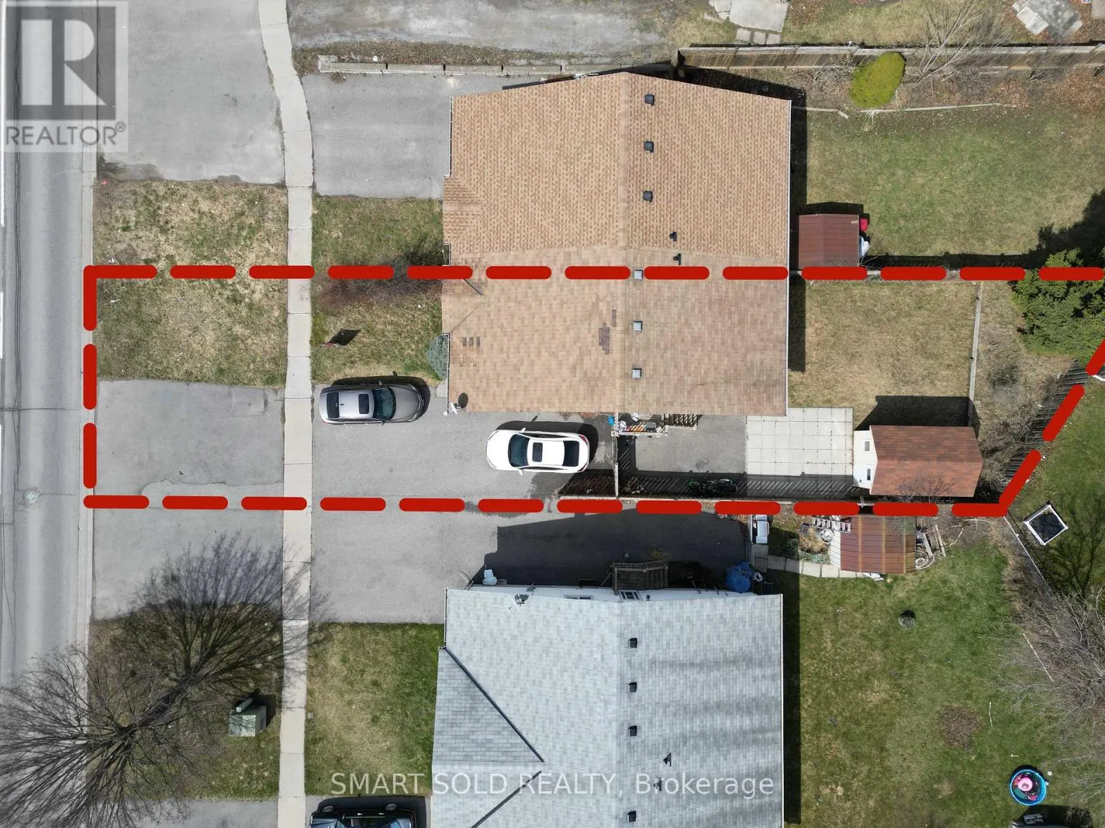 1179 SIMCOE STREET S