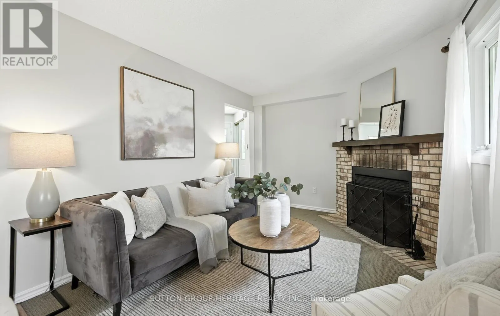 10 PLOWMAN DRIVE