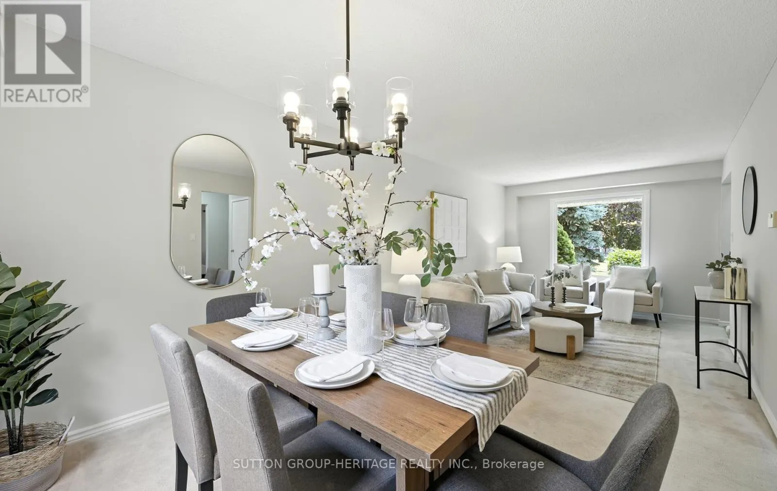 10 PLOWMAN DRIVE