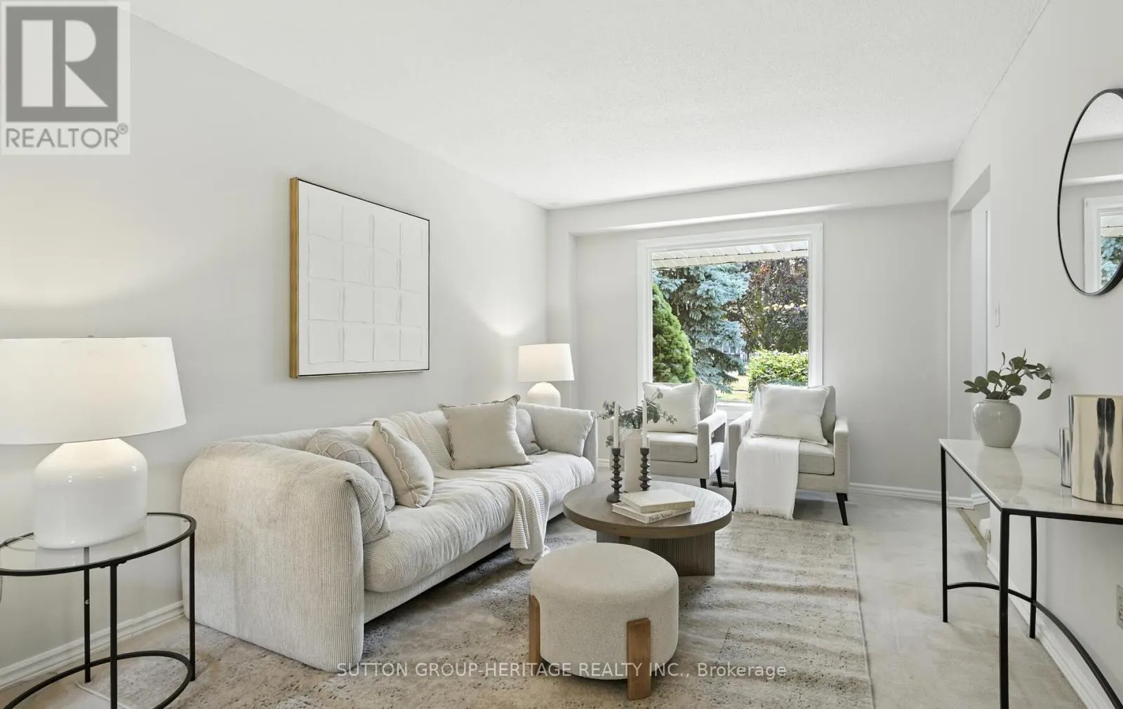 10 PLOWMAN DRIVE