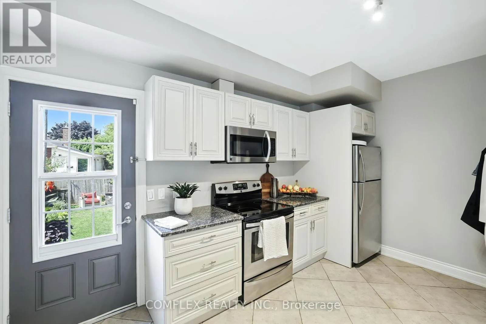 28 LIBERTY STREET S