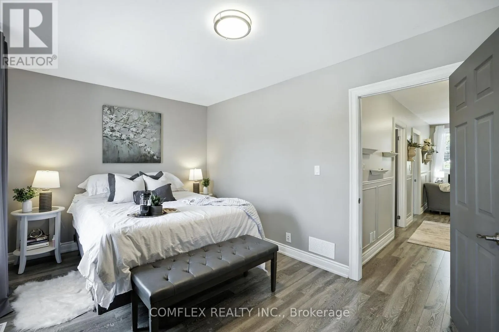 28 LIBERTY STREET S