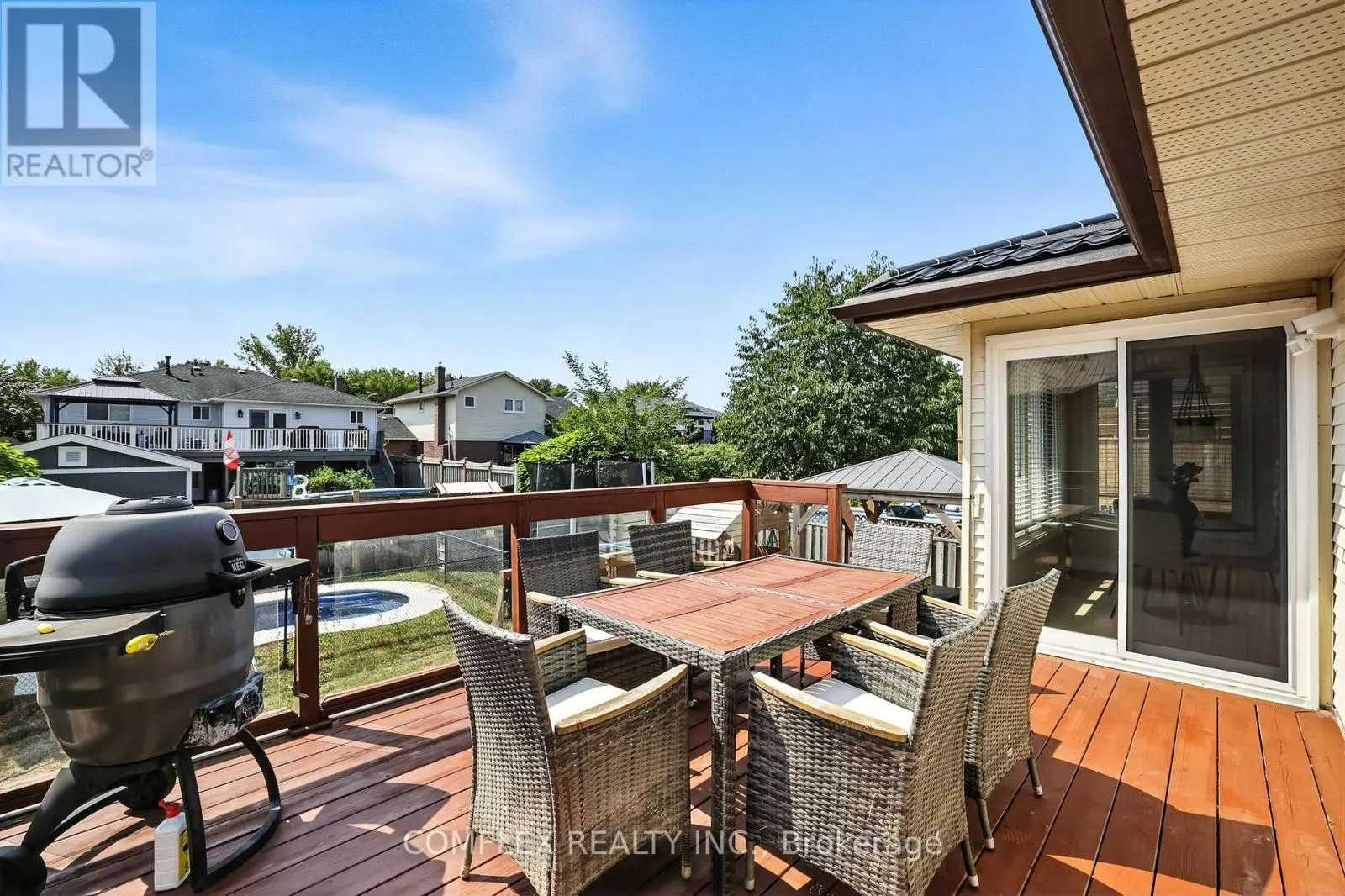 85 PINEDALE CRESCENT