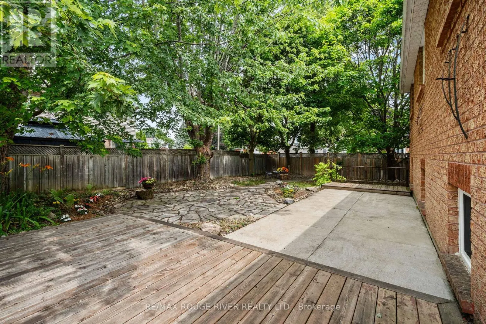 41 PEACHTREE CRESCENT