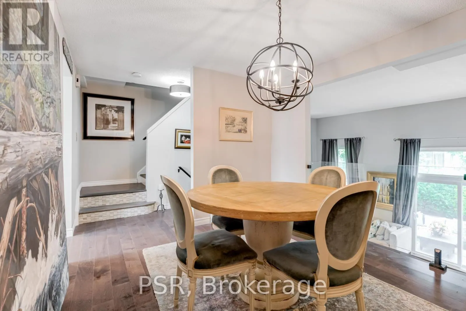 22 - 50 VERNE CRESCENT