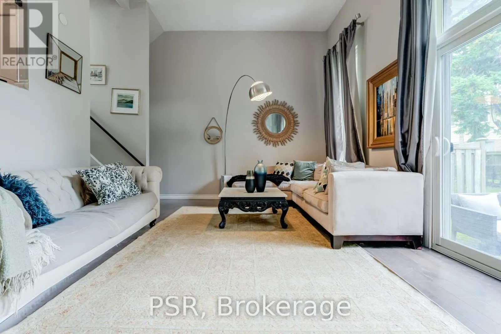 22 - 50 VERNE CRESCENT