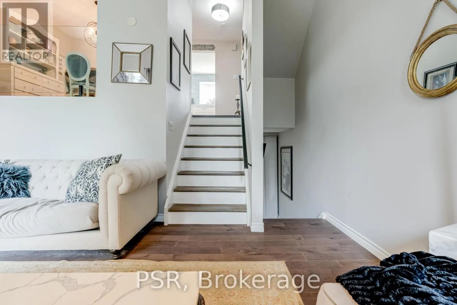 22 - 50 VERNE CRESCENT