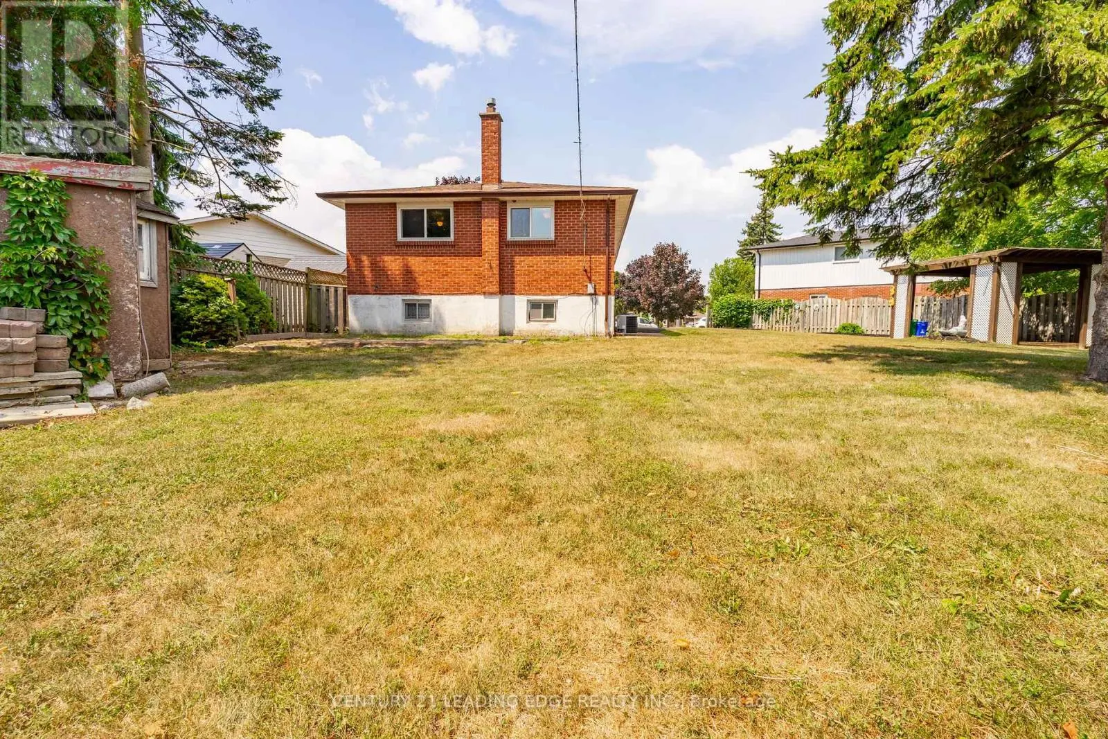 529 CARMAN COURT