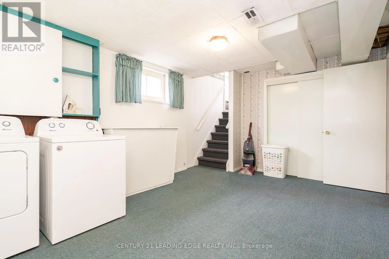 529 CARMAN COURT