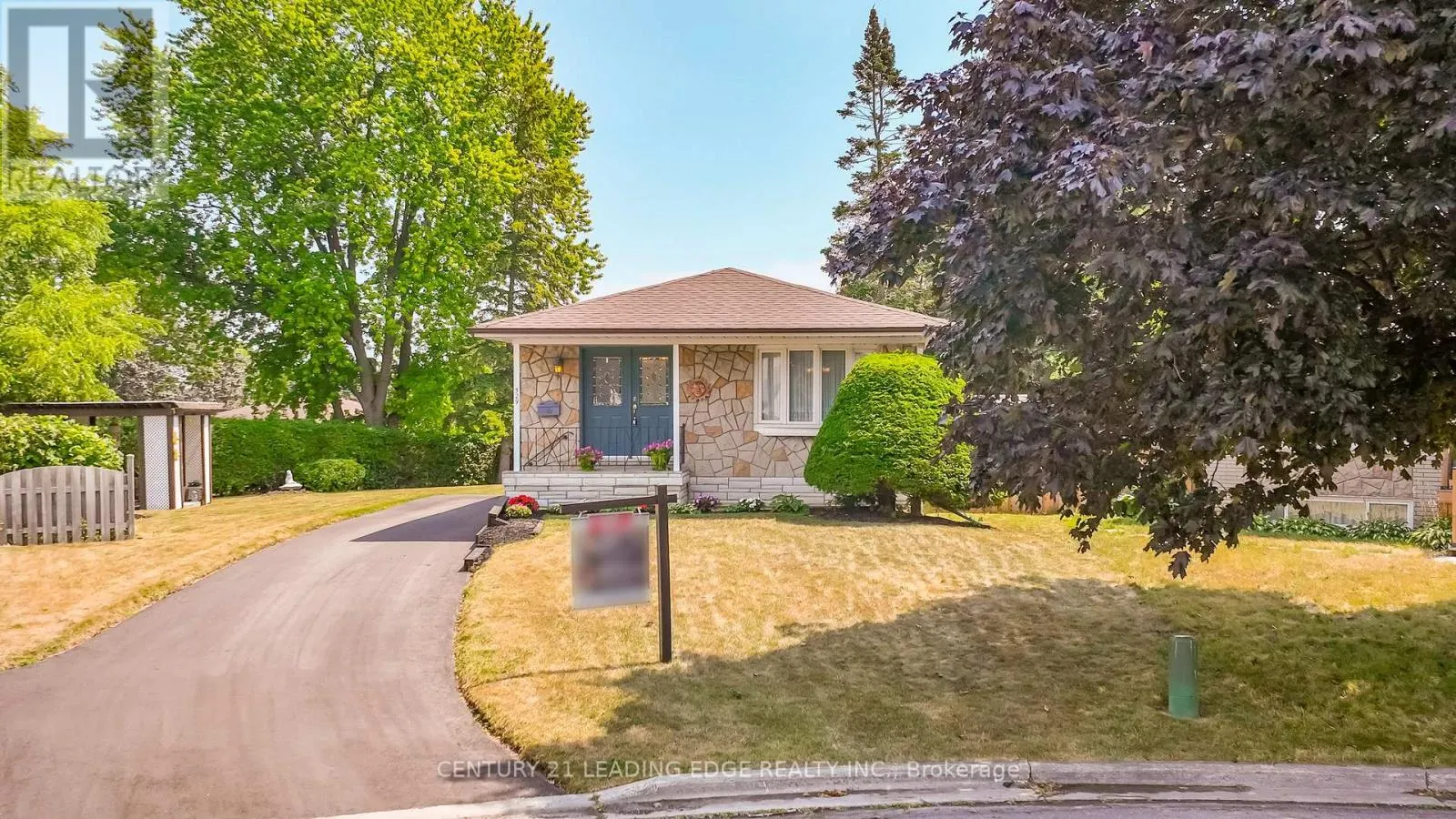 529 CARMAN COURT