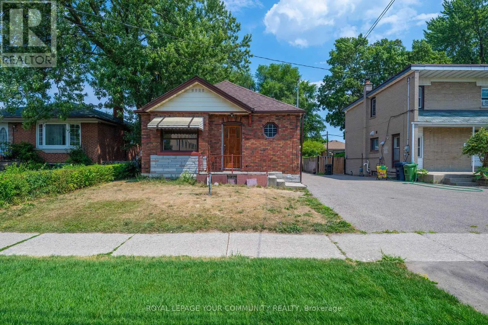 531 BIRCHMOUNT ROAD