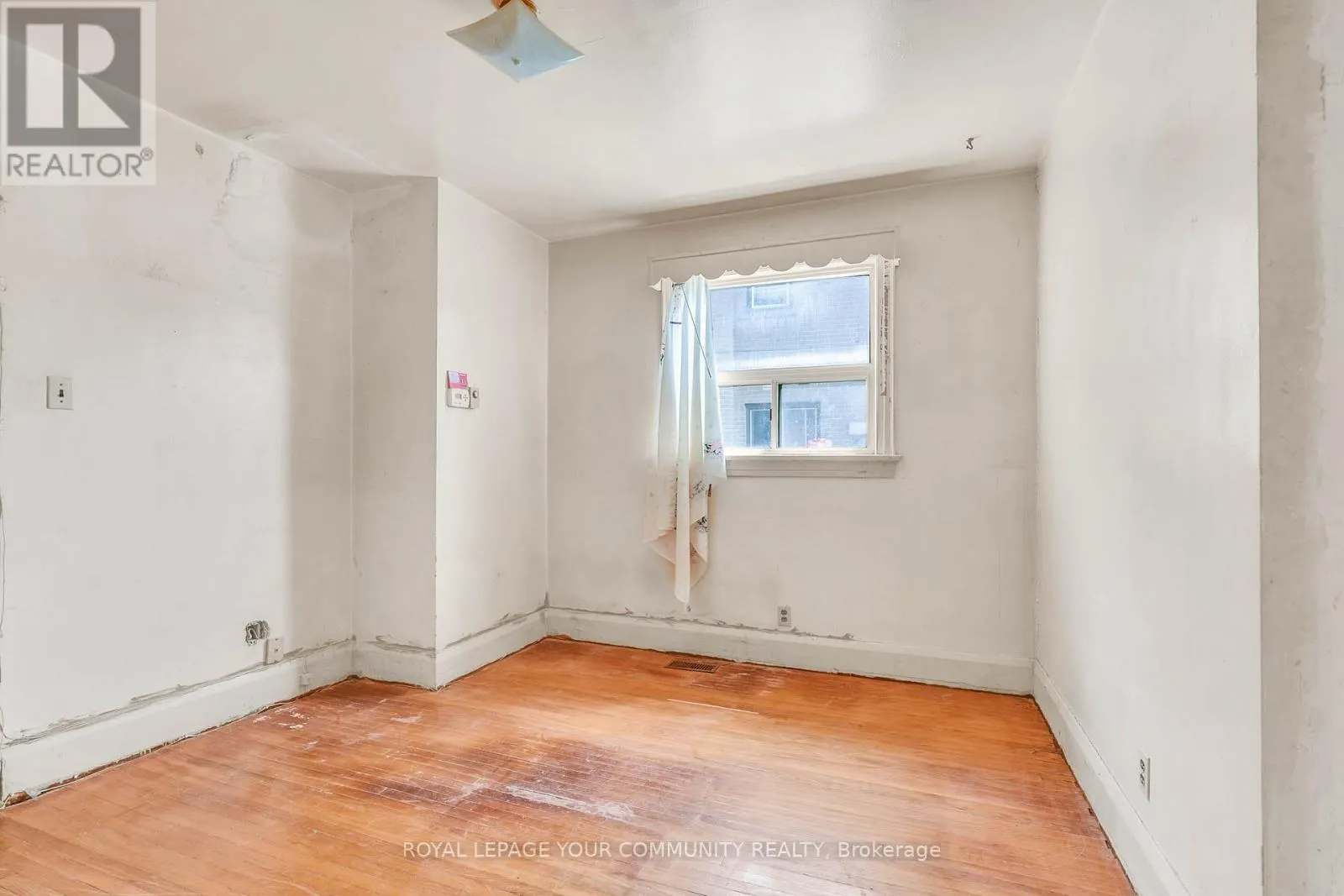 531 BIRCHMOUNT ROAD