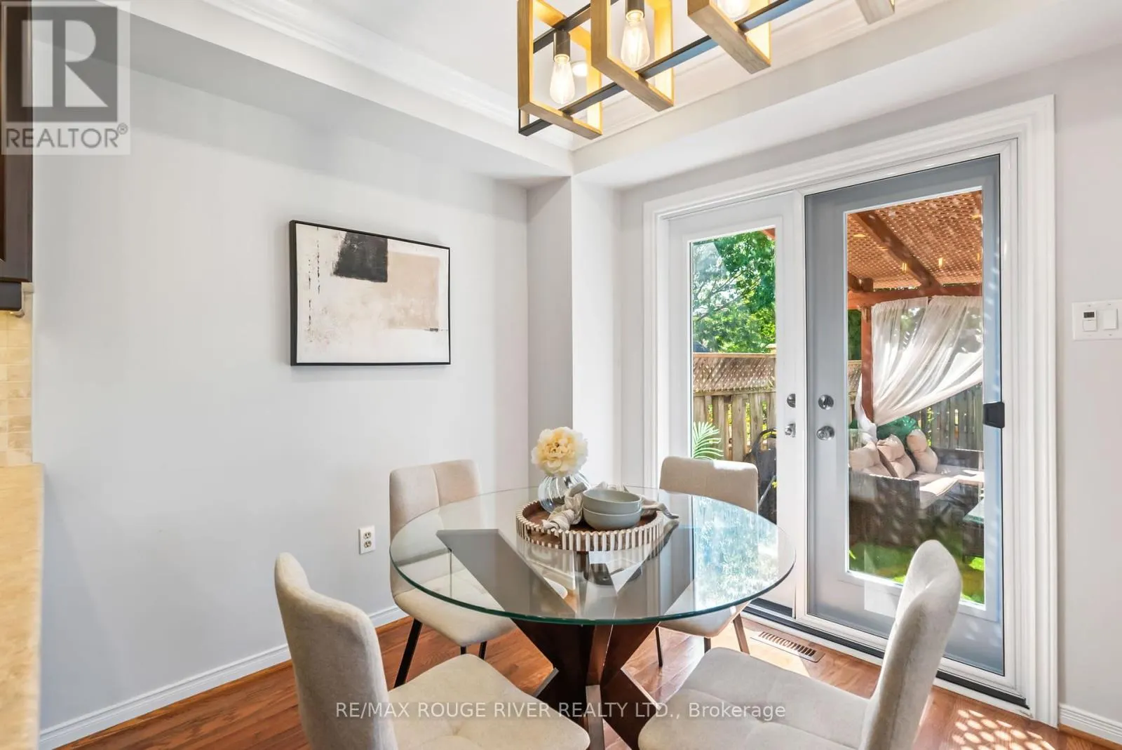27 CREEKWOOD CRESCENT