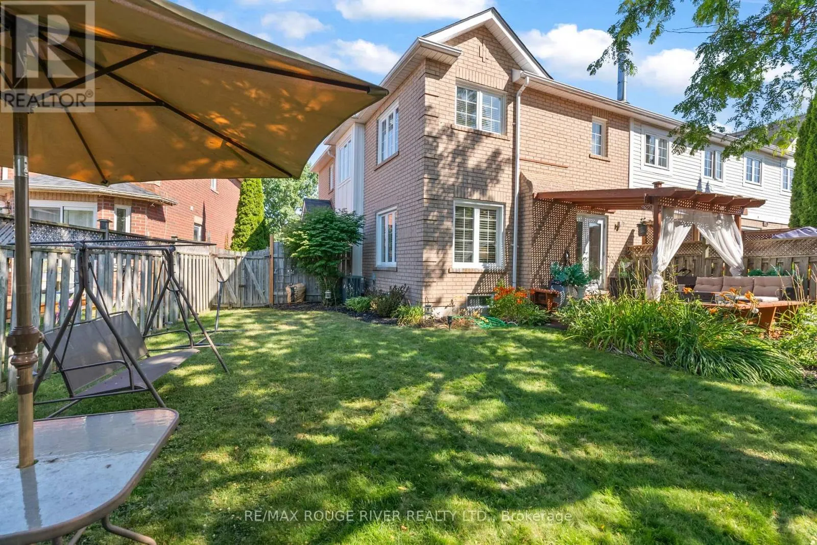 27 CREEKWOOD CRESCENT