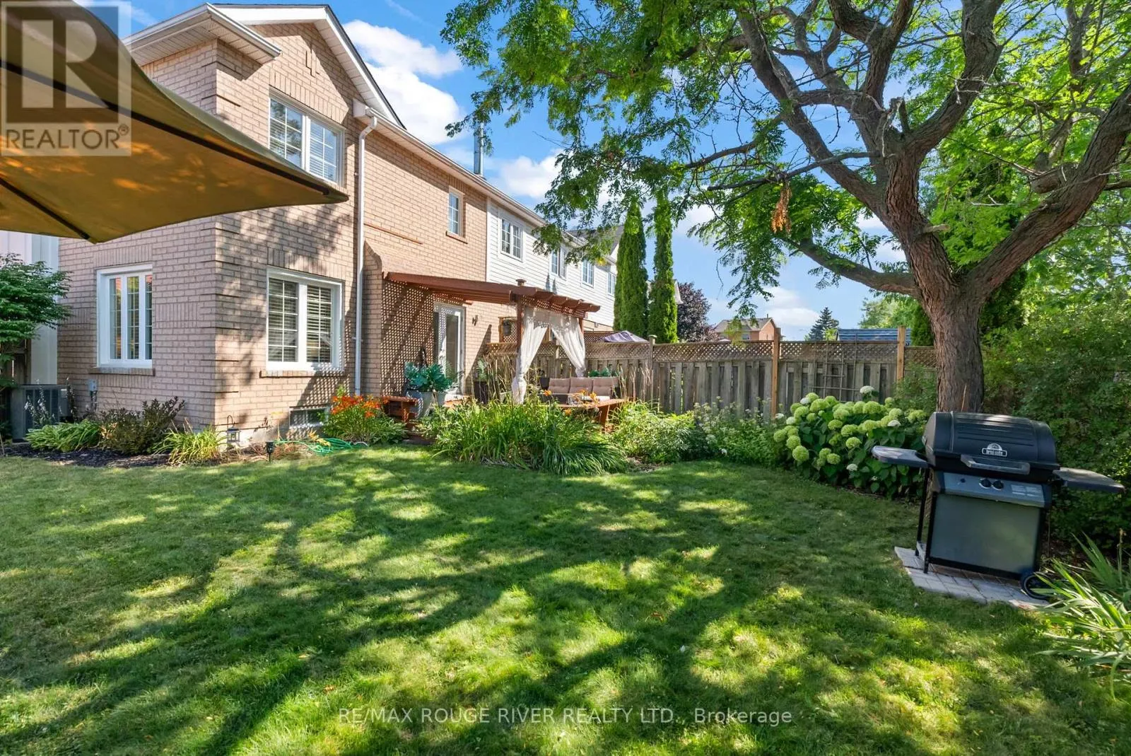 27 CREEKWOOD CRESCENT