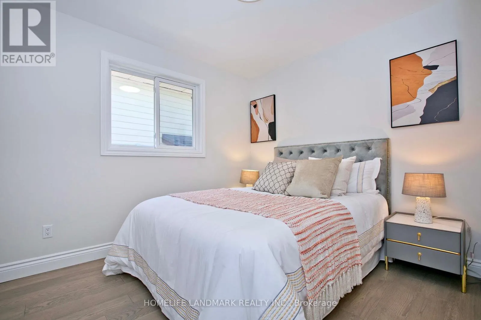 39 LA PEER BOULEVARD