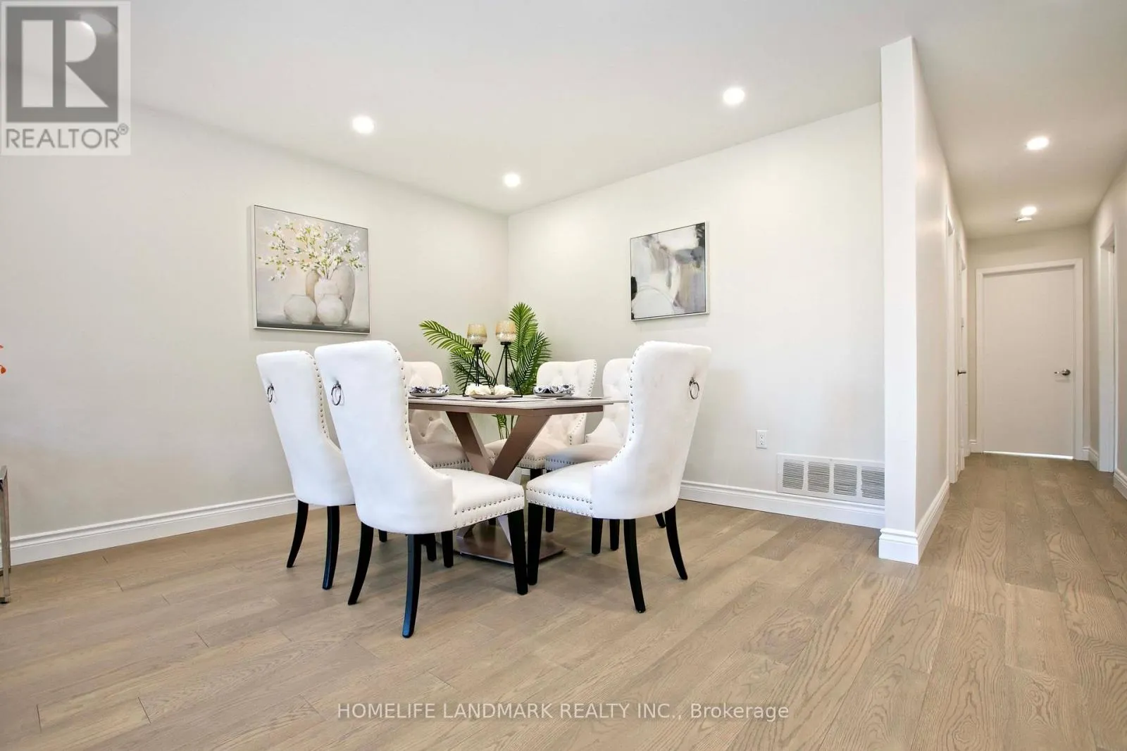 39 LA PEER BOULEVARD