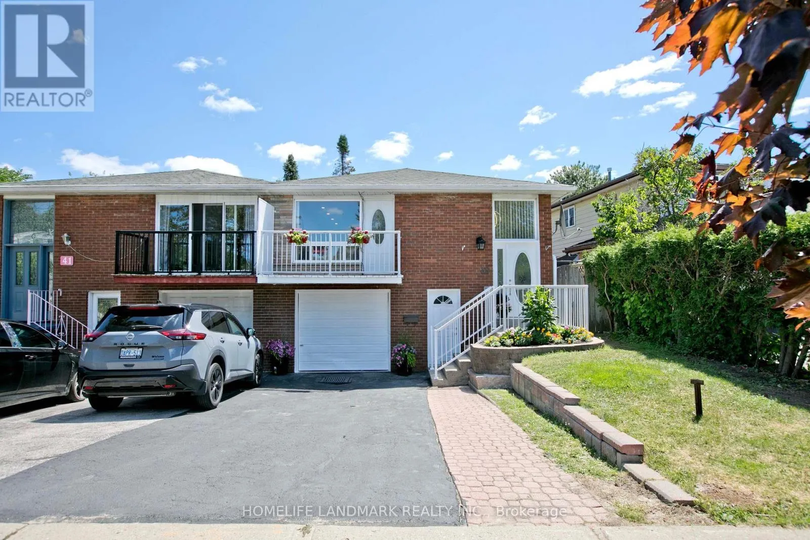 39 LA PEER BOULEVARD