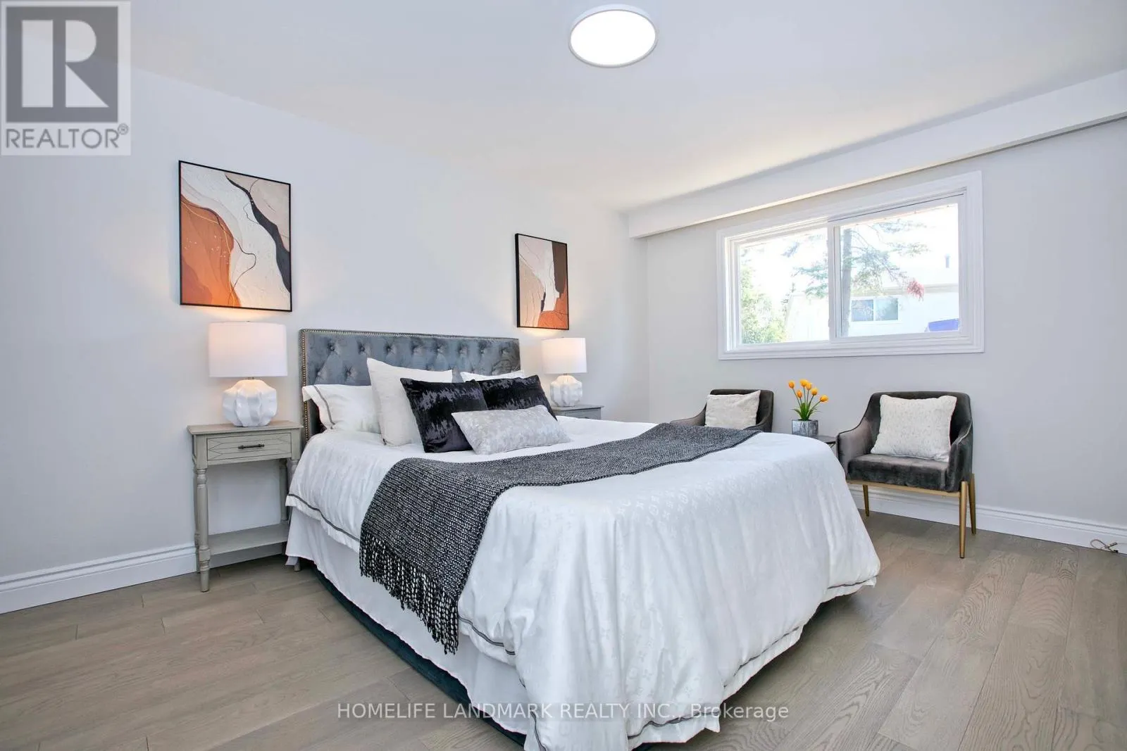39 LA PEER BOULEVARD